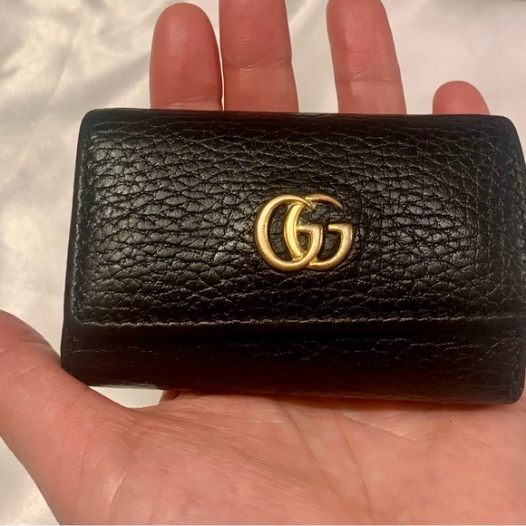 GUCCI GG Marmont  Black Leather 6 Ring Key Case - Picture 5 of 16